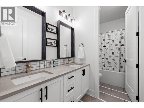 876 Boynton Place, Kelowna, BC 