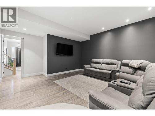 876 Boynton Place, Kelowna, BC 