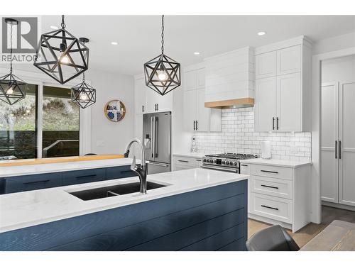 876 Boynton Place, Kelowna, BC 