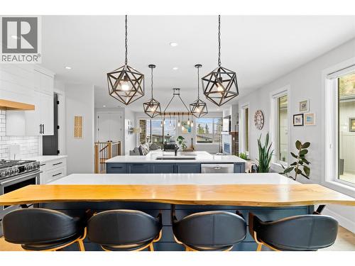 876 Boynton Place, Kelowna, BC 