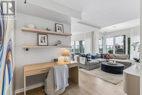 702 - 10 Graphophone Grove, Toronto, ON 