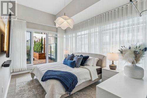 702 - 10 Graphophone Grove, Toronto, ON 