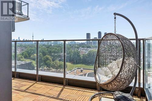 702 - 10 Graphophone Grove, Toronto, ON 
