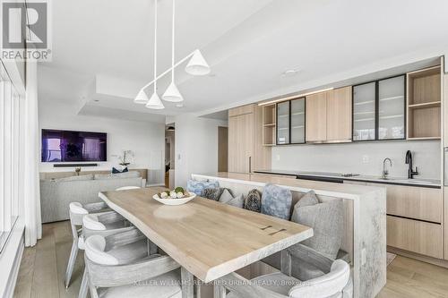 702 - 10 Graphophone Grove, Toronto, ON 