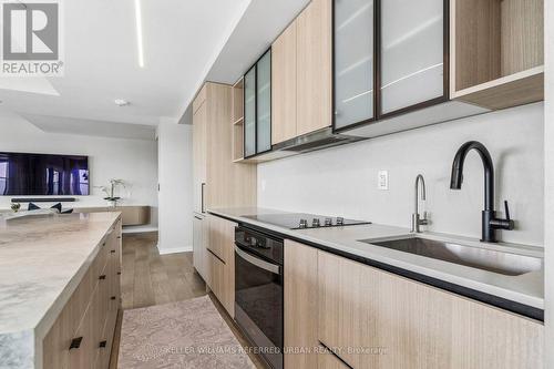 702 - 10 Graphophone Grove, Toronto, ON 