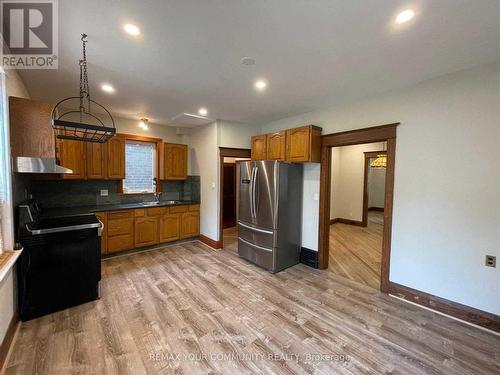 52 SEVENTH STREET , Toronto, Ontario M8V 3B2 4