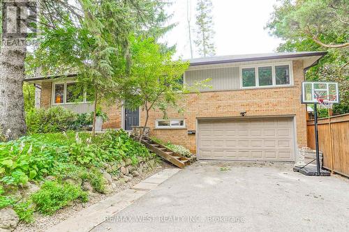3062 O'HAGAN DRIVE  Mississauga, ON L5C 2C5