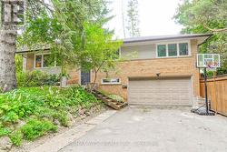 3062 O'HAGAN DRIVE Mississauga, ON L5C 2C5
