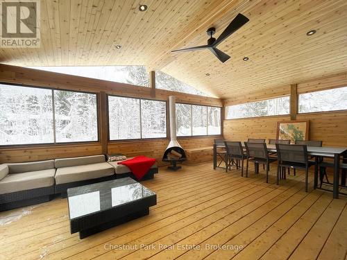 1002 Chippawa Avenue, Gravenhurst (Muskoka (S)), ON 