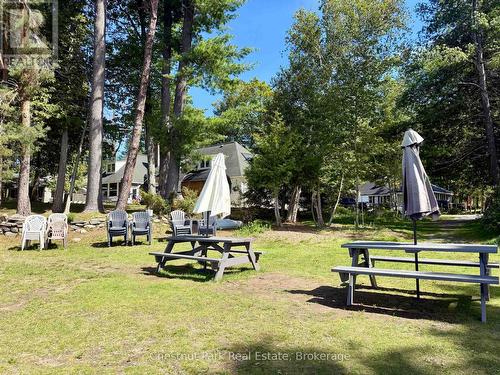 1002 Chippawa Avenue, Gravenhurst (Muskoka (S)), ON 