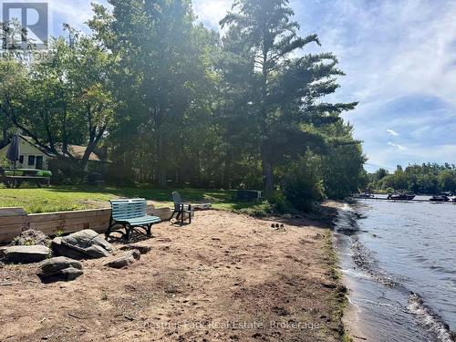 1002 Chippawa Avenue, Gravenhurst (Muskoka (S)), ON 