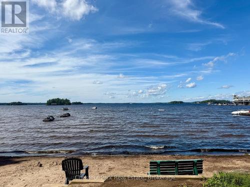 1002 Chippawa Avenue, Gravenhurst (Muskoka (S)), ON 