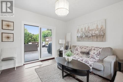22 Sycamore Street, Hamilton, ON 