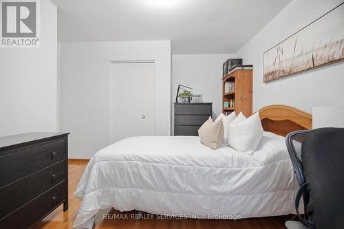 2414 Whaley Drive, Mississauga, ON 