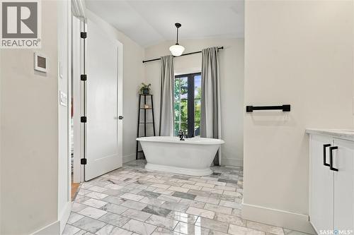1029 Colony Street, Saskatoon, SK 