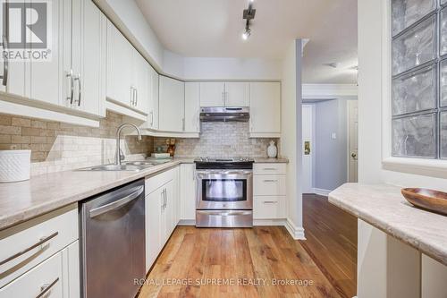 204 - 221 Robinson Street E, Oakville, ON 