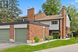 7 - 1576 KERNS ROAD  Burlington, ON L7P 3A7
