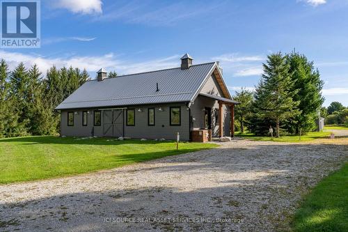 195 CENTRE STREET S , Meaford, Ontario N4L 1E8 1
