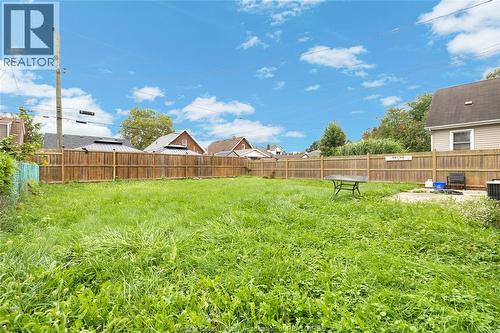 1658 Arthur, Windsor, ON 