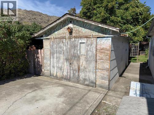 875 Tilton Avenue, Oliver, BC 