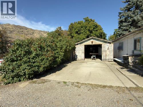 875 Tilton Avenue, Oliver, BC 