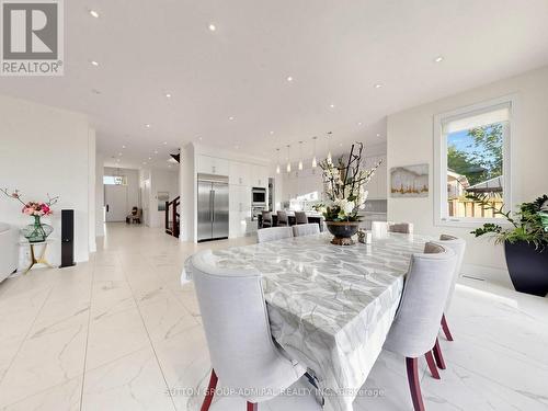 18 Dunsmore Gardens, Toronto, ON 