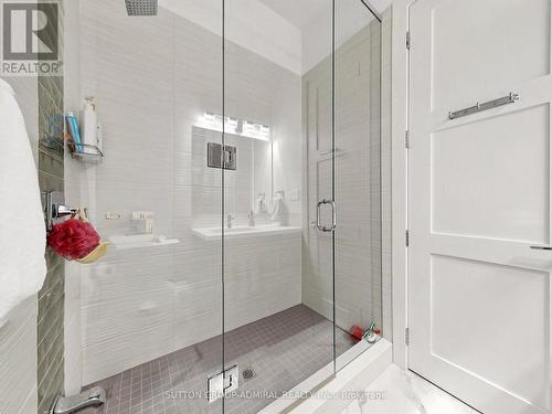 18 Dunsmore Gardens, Toronto, ON 