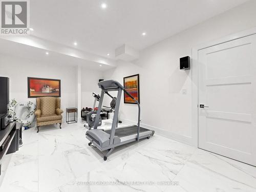 18 Dunsmore Gardens, Toronto, ON 