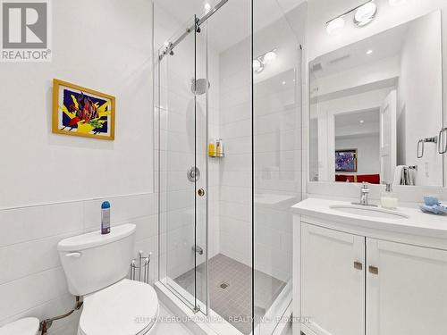 18 Dunsmore Gardens, Toronto, ON 