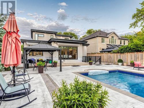 18 Dunsmore Gardens, Toronto, ON 