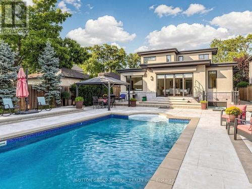 18 Dunsmore Gardens, Toronto, ON 