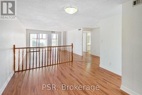Raised Dining Room - 510 - 65 Scadding Avenue, Toronto, ON 