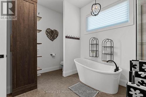Primary 5-Piece Ensuite - 549 Punkinseed Lane, Georgian Bluffs, ON 