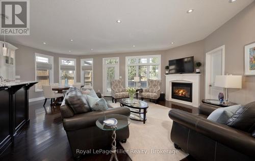 2 Findlay Place, Stratford, ON 