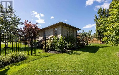 2 Findlay Place, Stratford, ON 