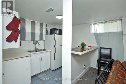 Lower Level Kitchen - 4 Brantwood Drive, Toronto, ON 