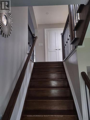 688B MIDLAND AVENUE , Toronto, Ontario M1K 4C6 3