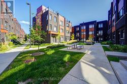 83 - 370 RED MAPLE ROAD Richmond Hill, ON L4C 5T4