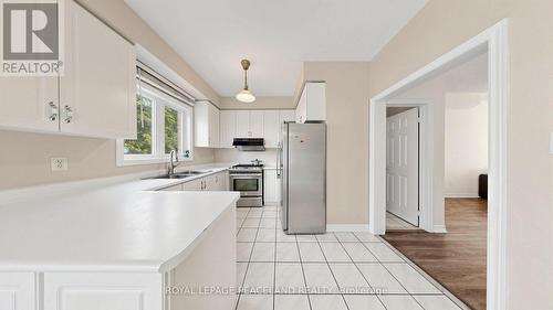 246 FARMSTEAD ROAD , Richmond Hill, Ontario L4S 2J8 4
