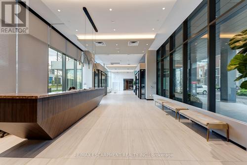 Lobby - 1120 - 10 Honeycrisp Crescent, Vaughan, ON 