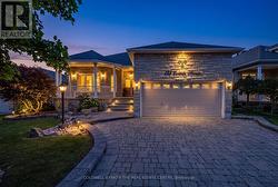 128 CARMELA AVENUE Richmond Hill, ON L4E 2V6