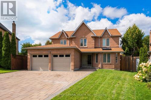26 ALBERY CRESCENT  Aurora, ON L4G 5R7
