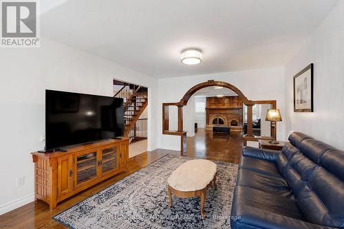 26 Albery Crescent, Aurora, ON 