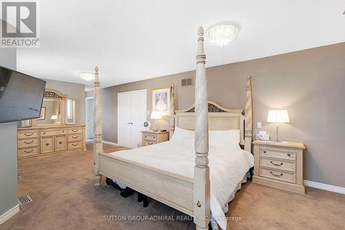 26 Albery Crescent, Aurora, ON 