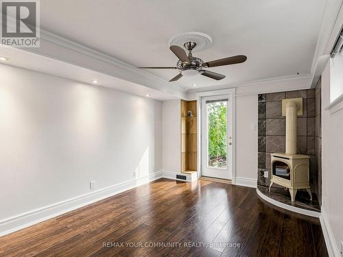 75 St. Andrews Court, Aurora, ON 