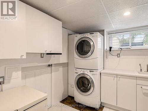 75 St. Andrews Court, Aurora, ON 