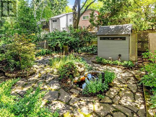 75 St. Andrews Court, Aurora, ON 