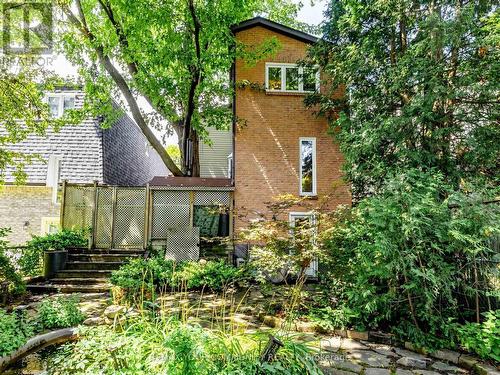 75 St. Andrews Court, Aurora, ON 