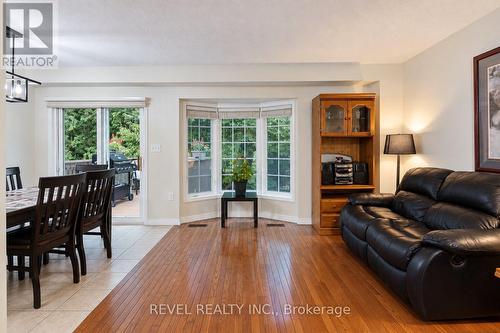 4 - 348 Highland Road W, Hamilton, ON 