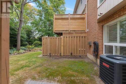 4 - 348 Highland Road W, Hamilton, ON 